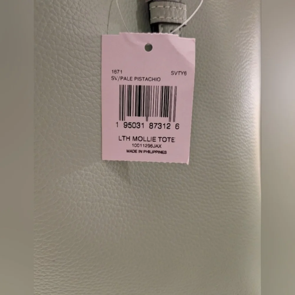 NWT! Coach Pebbled Leather Mollie (Large) Tote in PALE PISTACHIO - Picture 3 of 8